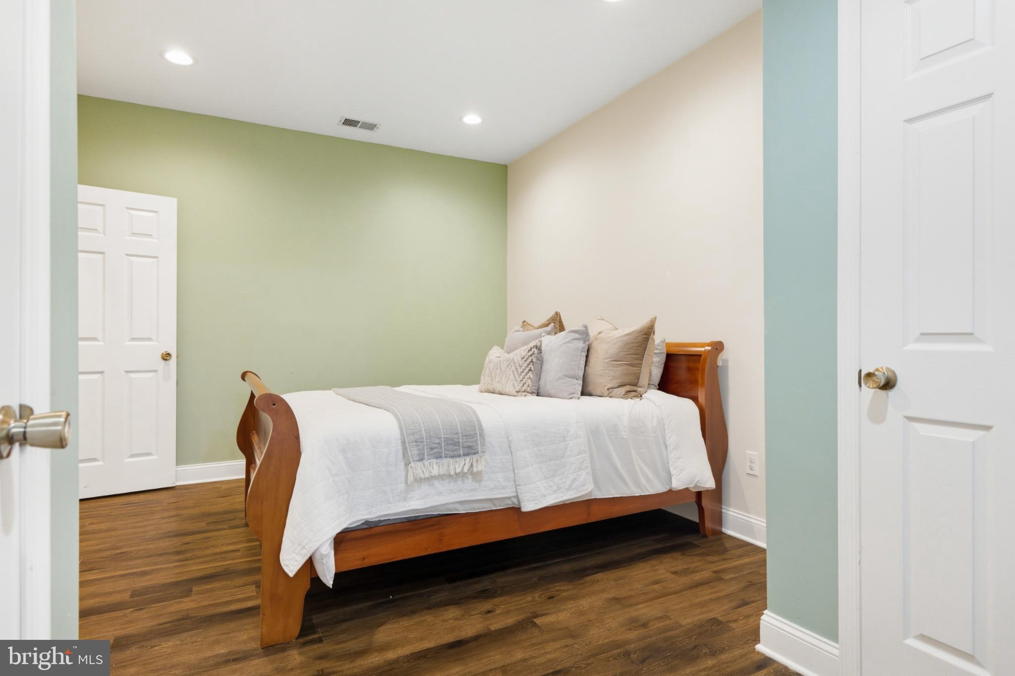 14388 WATERFORD WOODS COURT