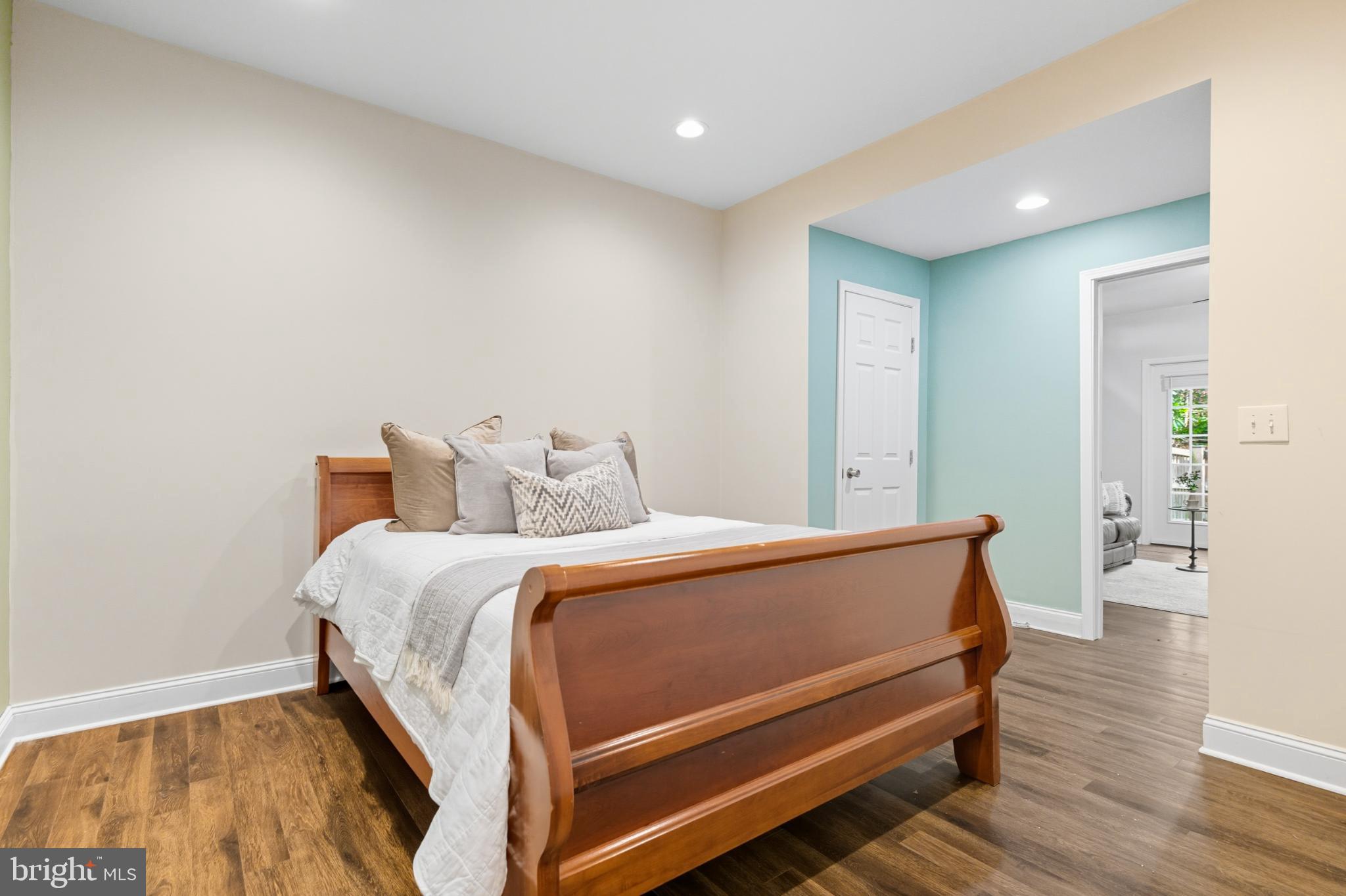 14388 WATERFORD WOODS COURT