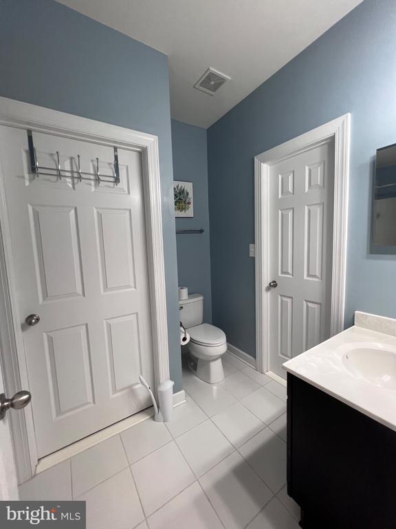 1542 KINNAIRD NE