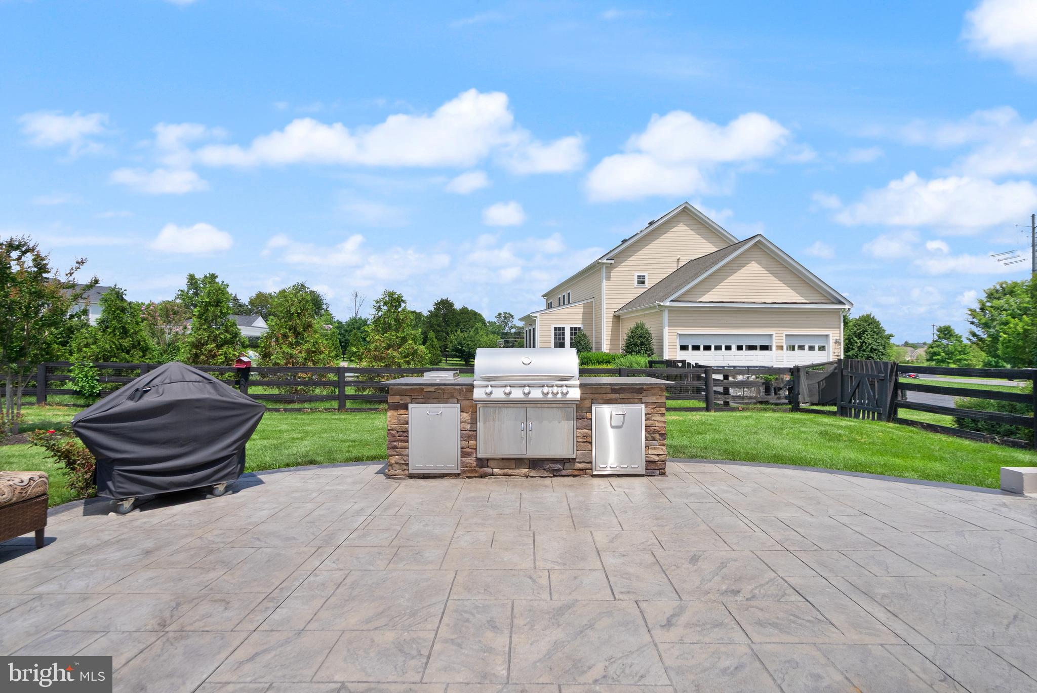 41960 BARNSDALE VIEW COURT