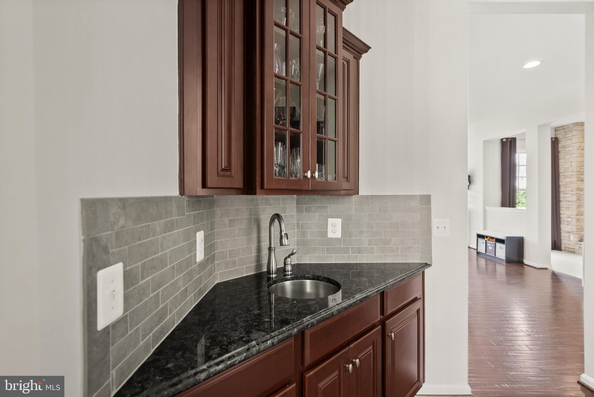 41960 BARNSDALE VIEW COURT