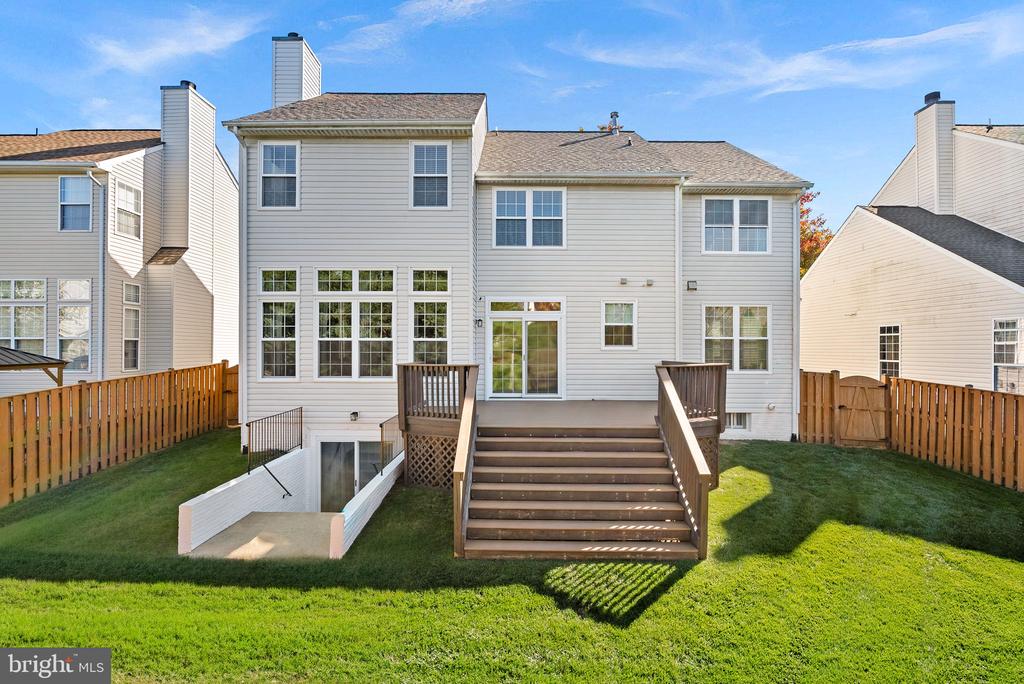 105 BURT COURT NE
