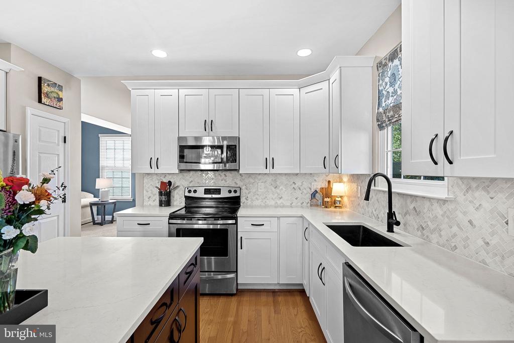 105 BURT COURT NE