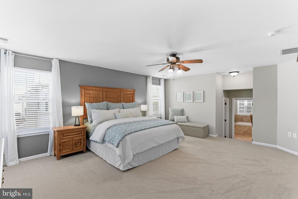 105 BURT COURT NE