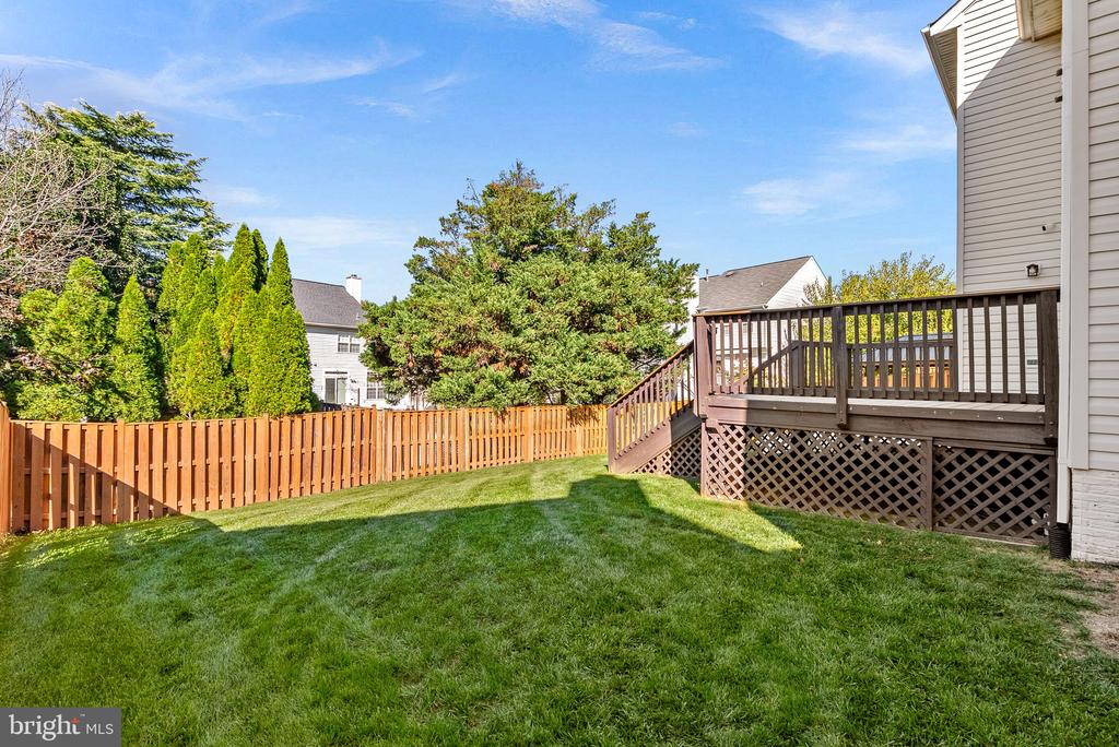105 BURT COURT NE