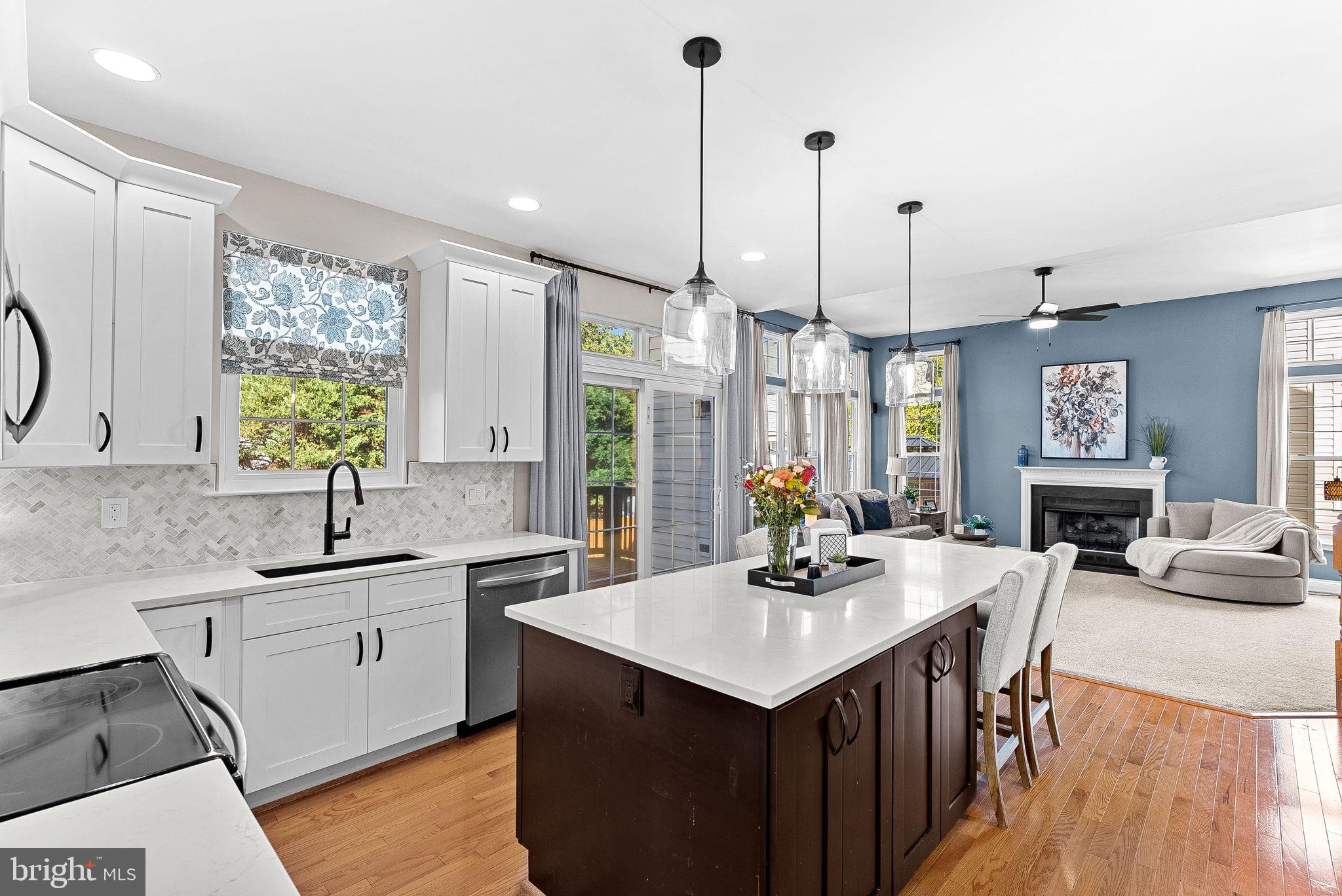 105 BURT COURT NE