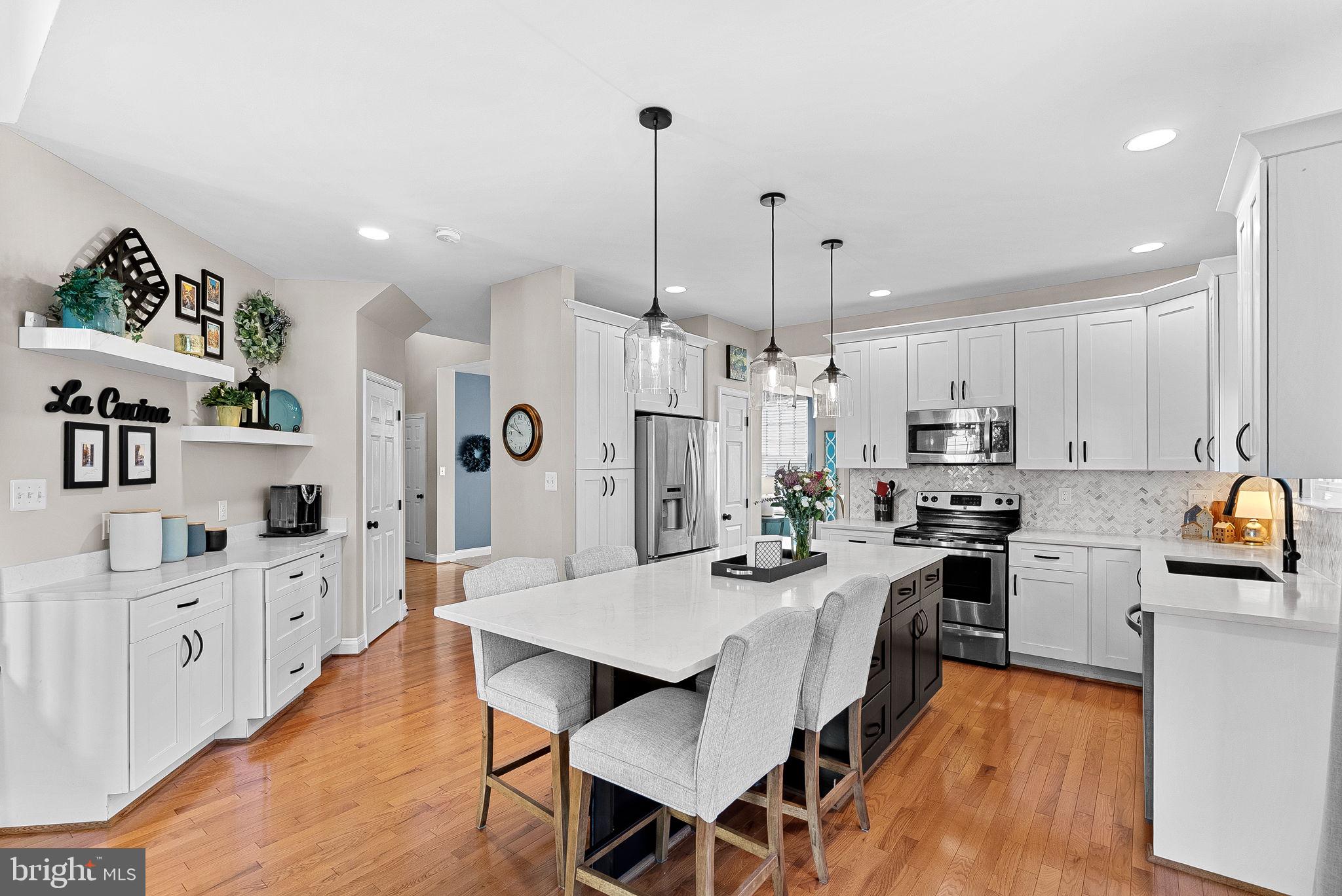 105 BURT COURT NE