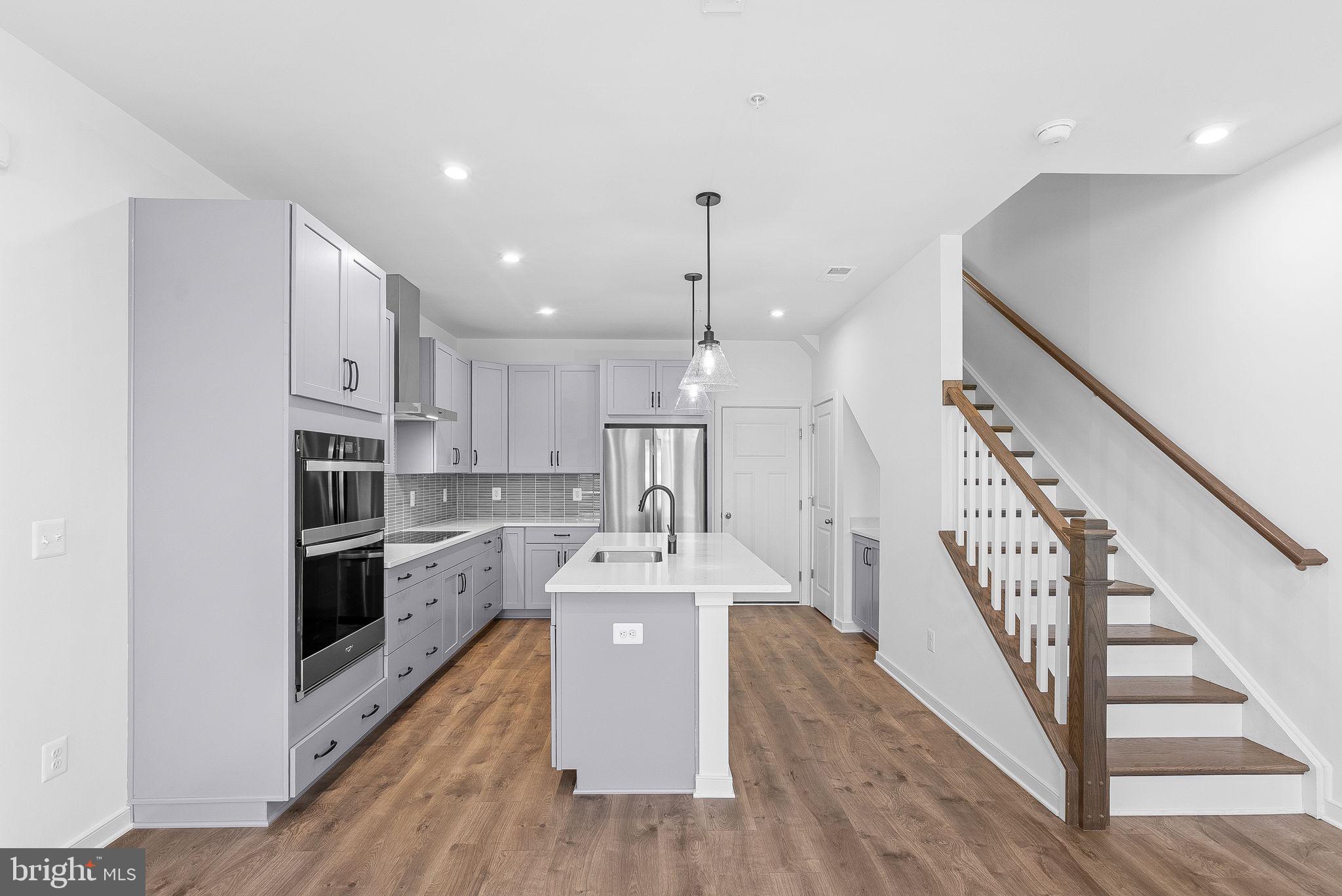 19719 MISTY MOSS SQUARE