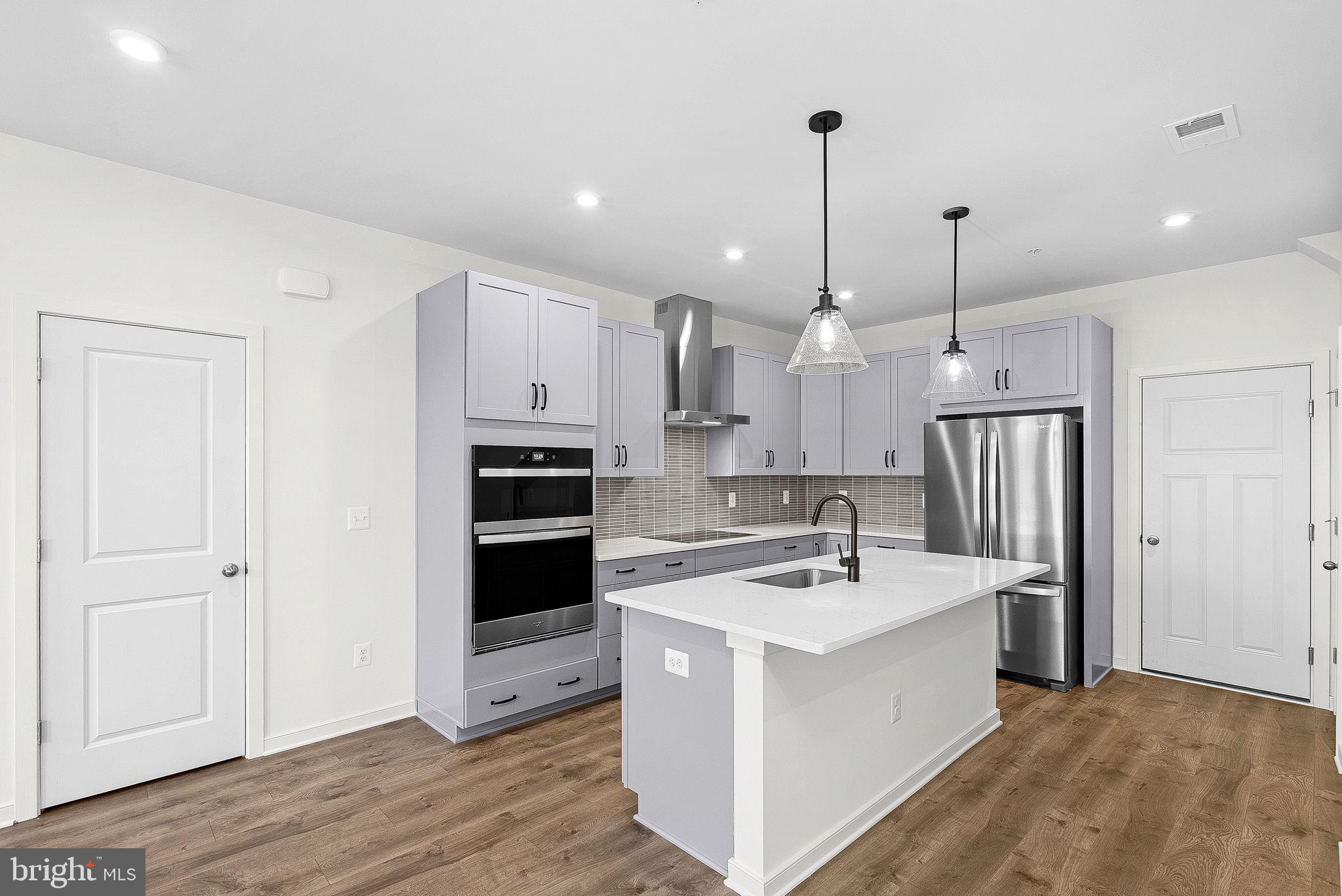 19719 MISTY MOSS SQUARE