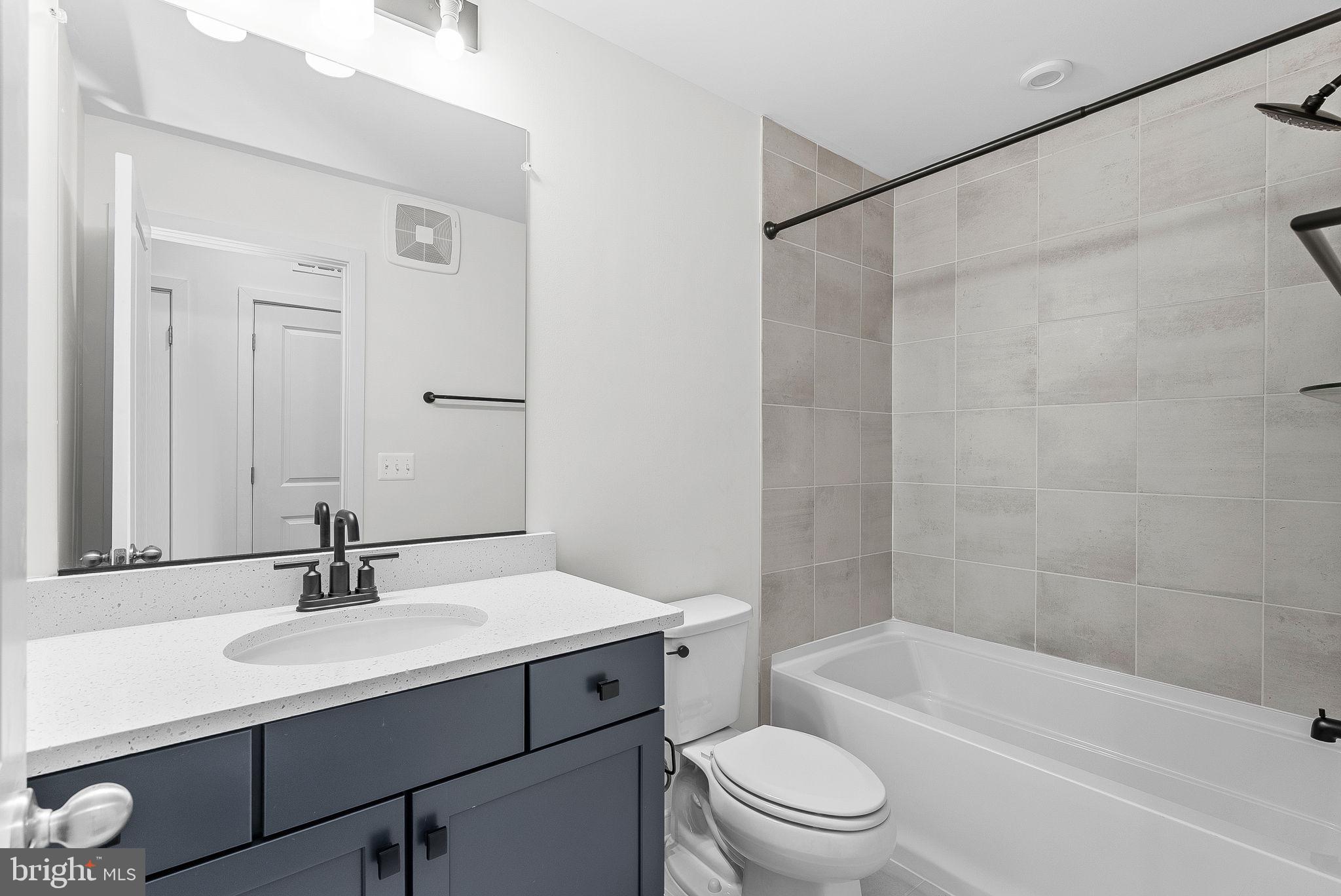 19719 MISTY MOSS SQUARE