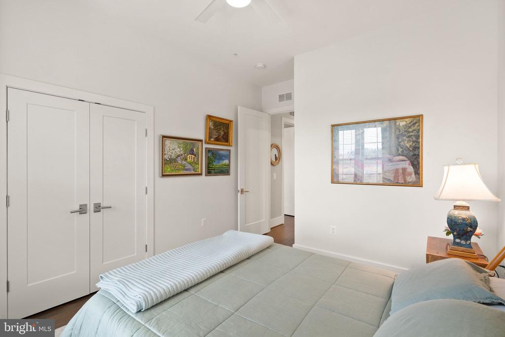 20304 NORTHPARK DRIVE