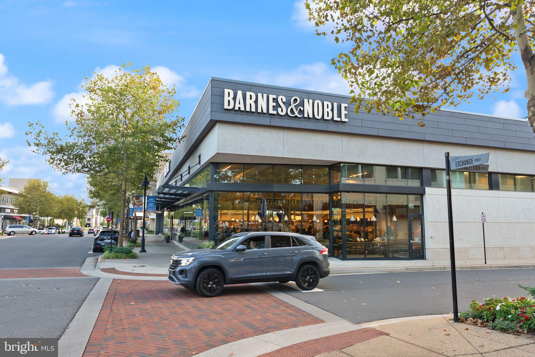 20304 NORTHPARK DRIVE