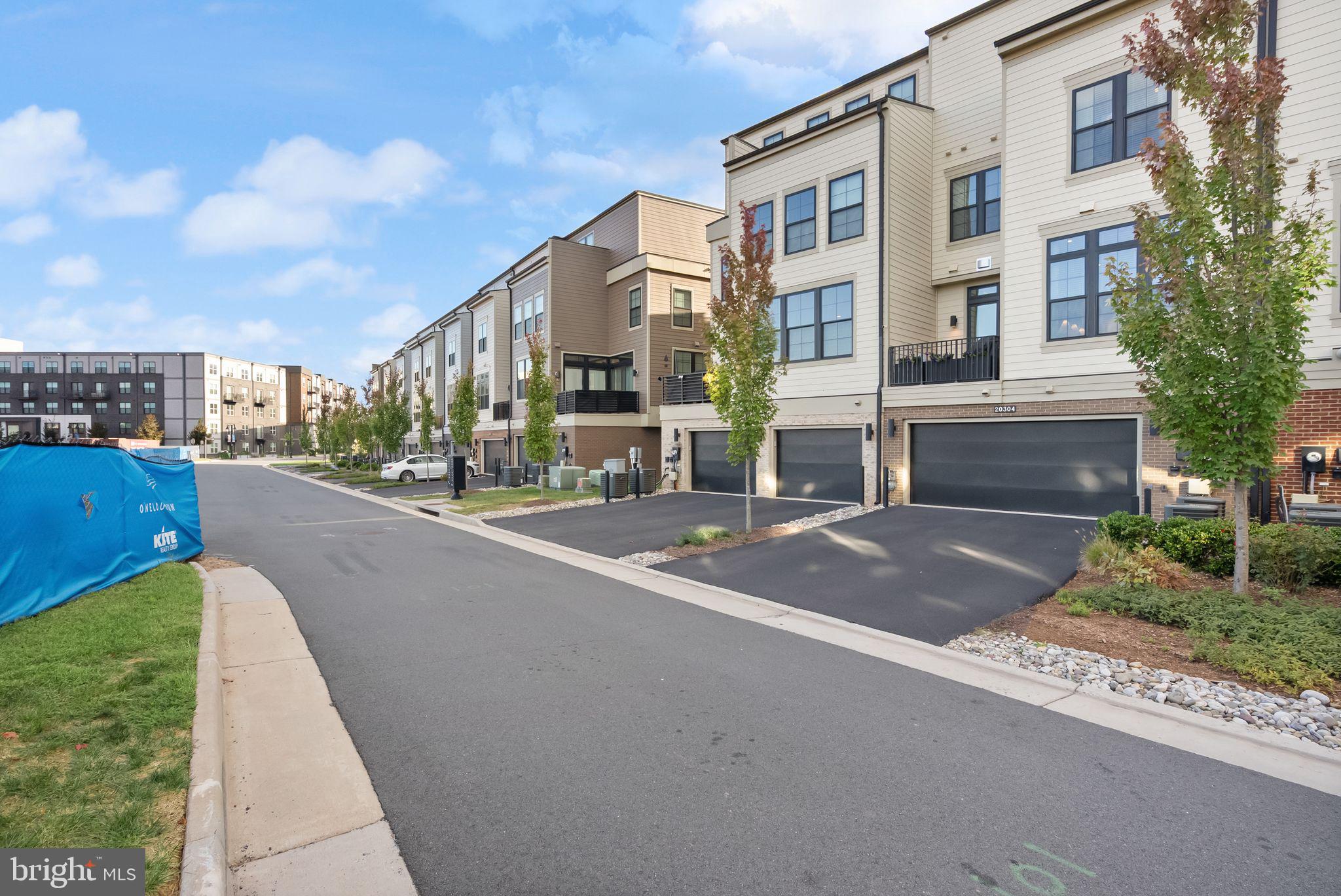 20304 NORTHPARK DRIVE