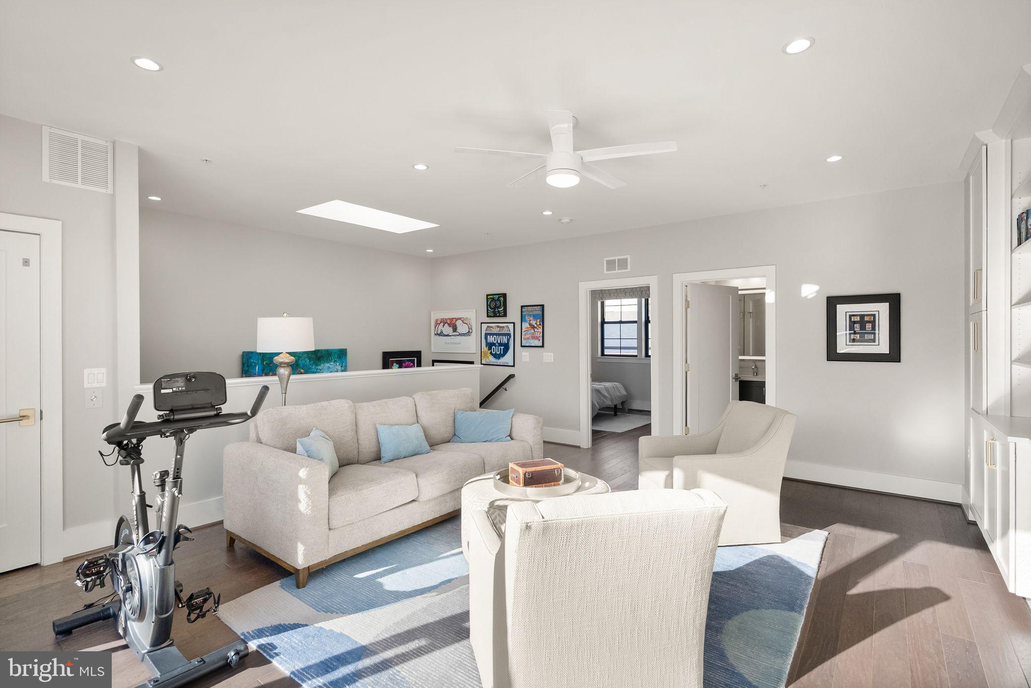 20304 NORTHPARK DRIVE