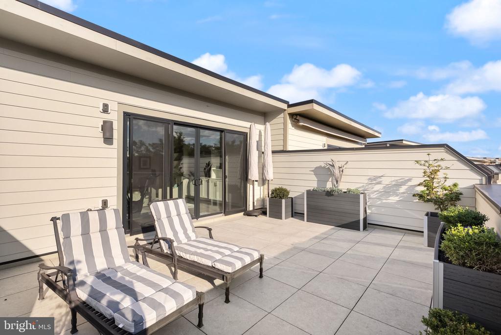 20304 NORTHPARK DRIVE