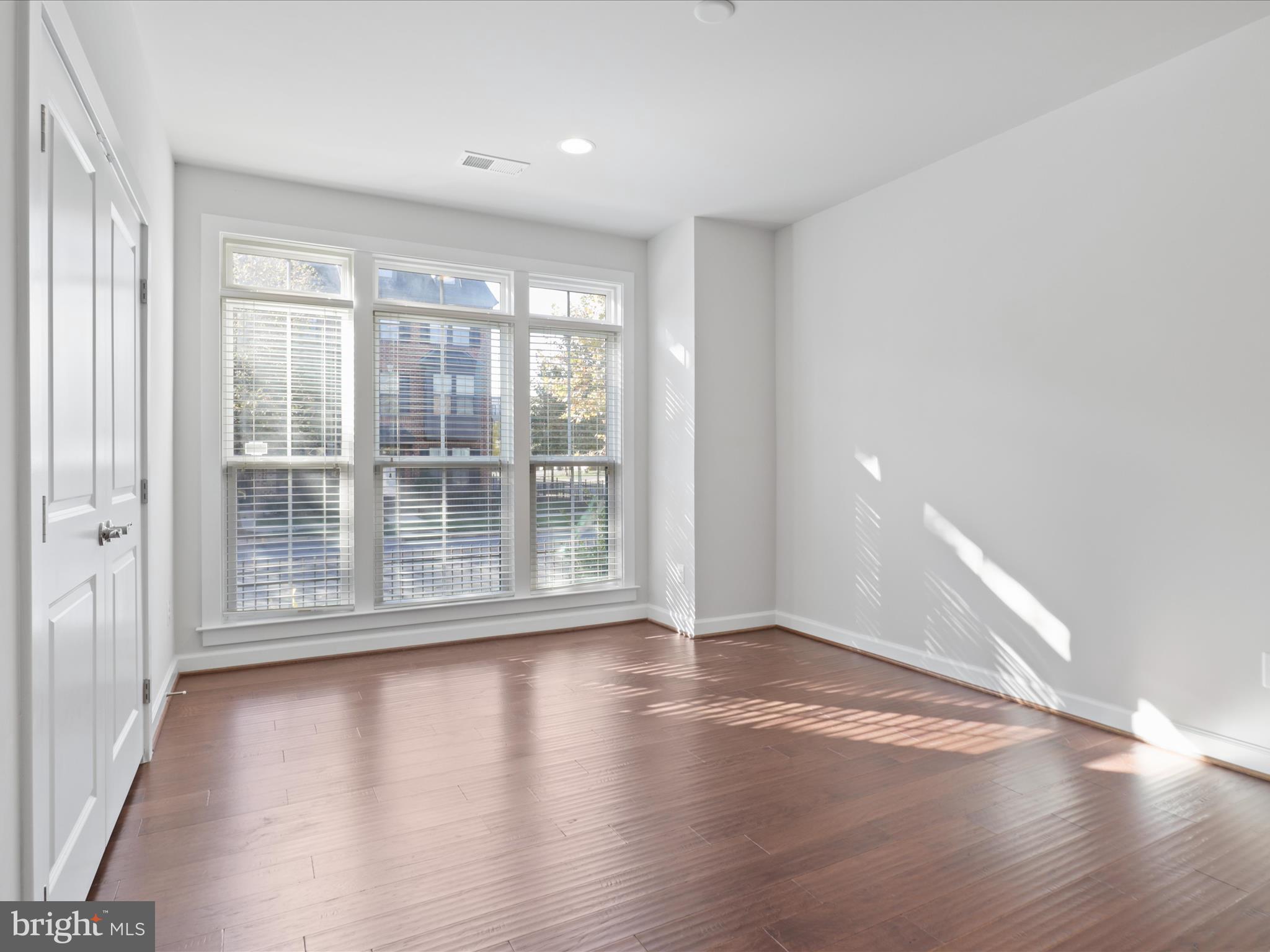 43360 SOUTHLAND STREET