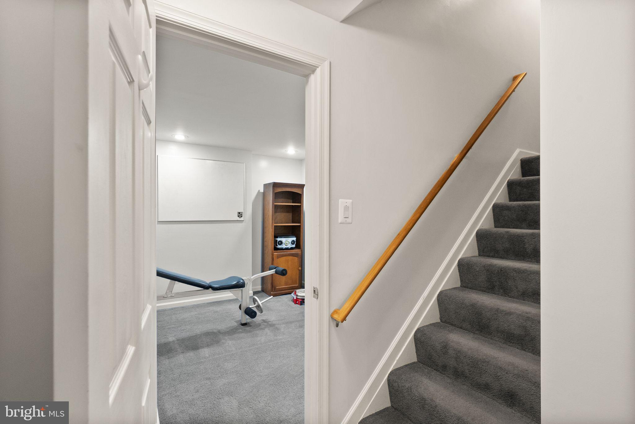 20900 HOLLYBERRY COURT