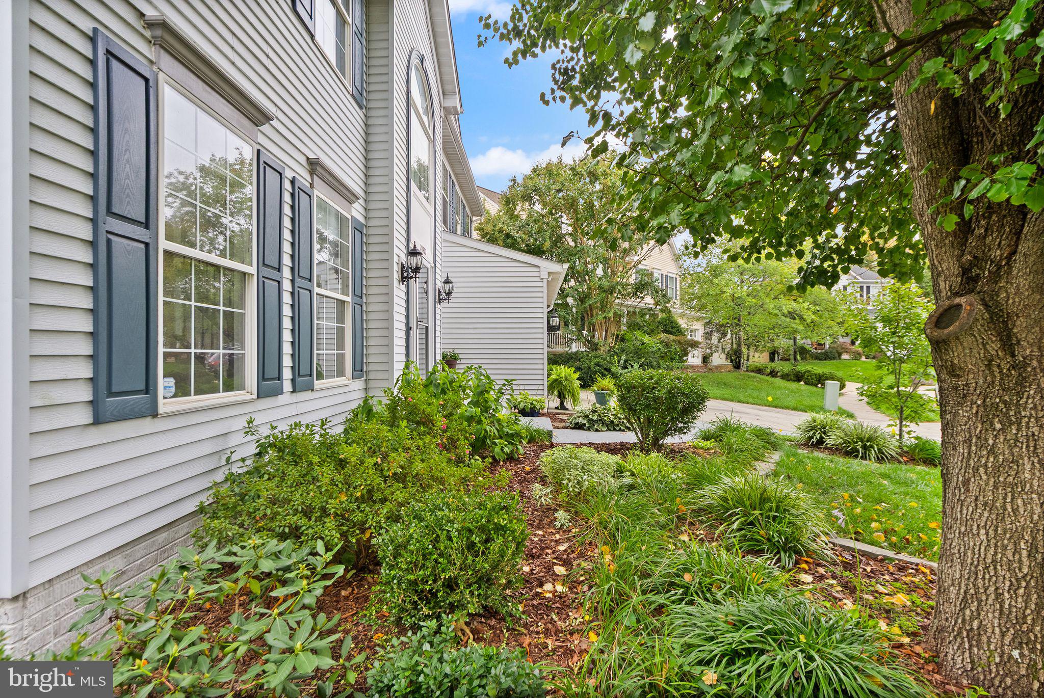 20900 HOLLYBERRY COURT