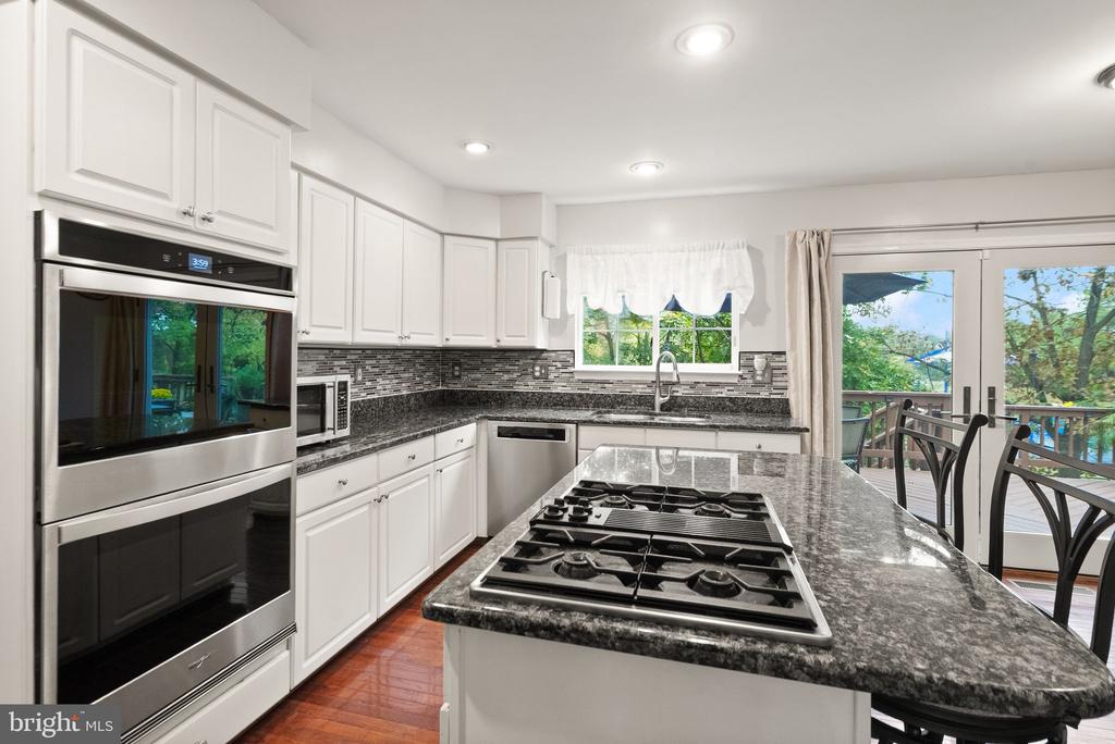 20900 HOLLYBERRY COURT