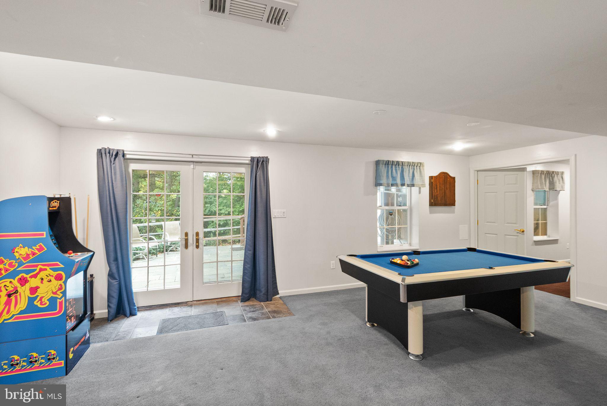 20900 HOLLYBERRY COURT