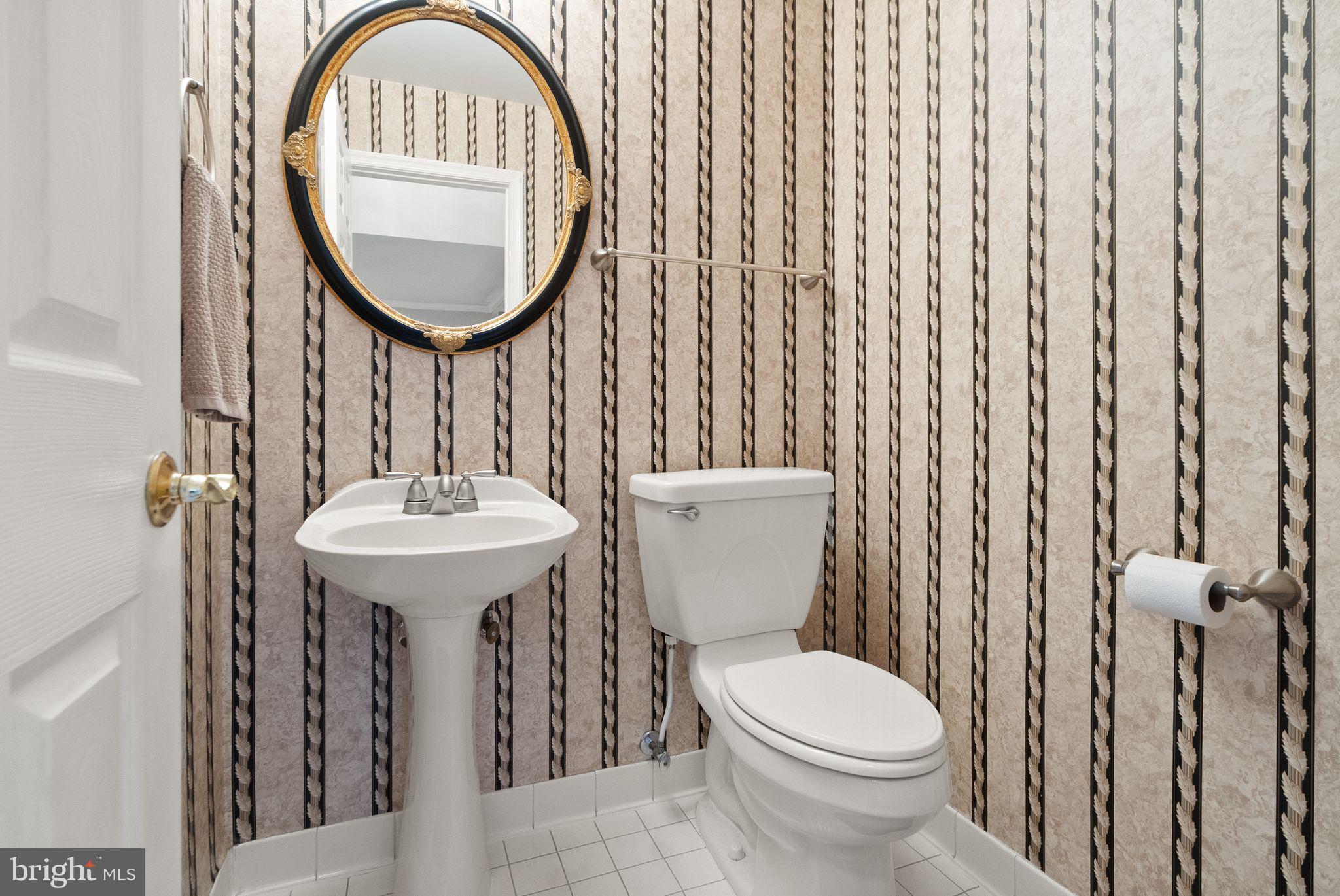 20900 HOLLYBERRY COURT