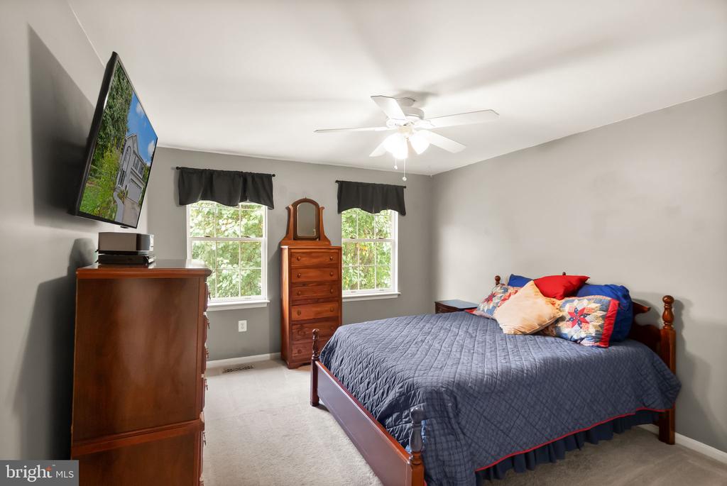 20900 HOLLYBERRY COURT
