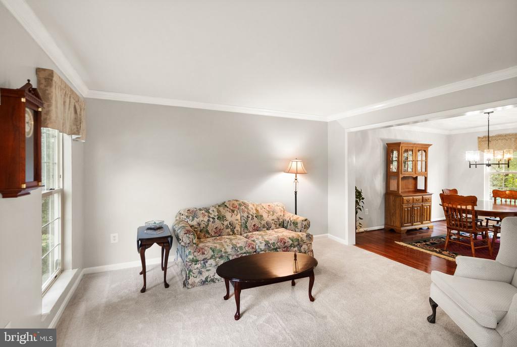 20900 HOLLYBERRY COURT