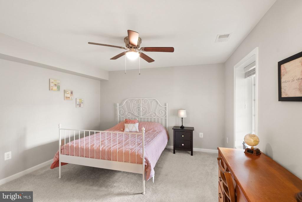 35855 BENTRIDGE COURT