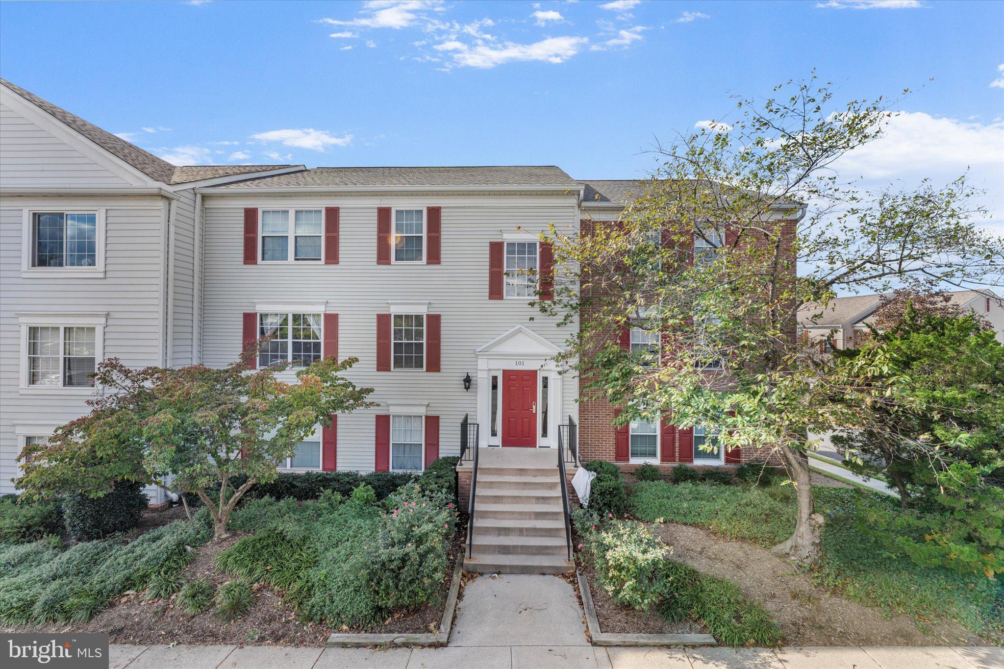 101 FORT EVANS ROAD SE F