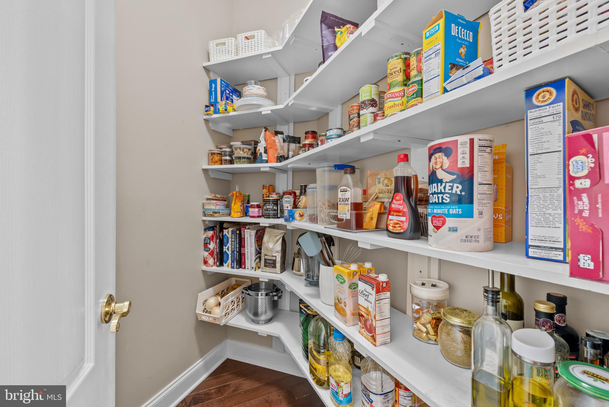 22197 WITHERS GROVE COURT