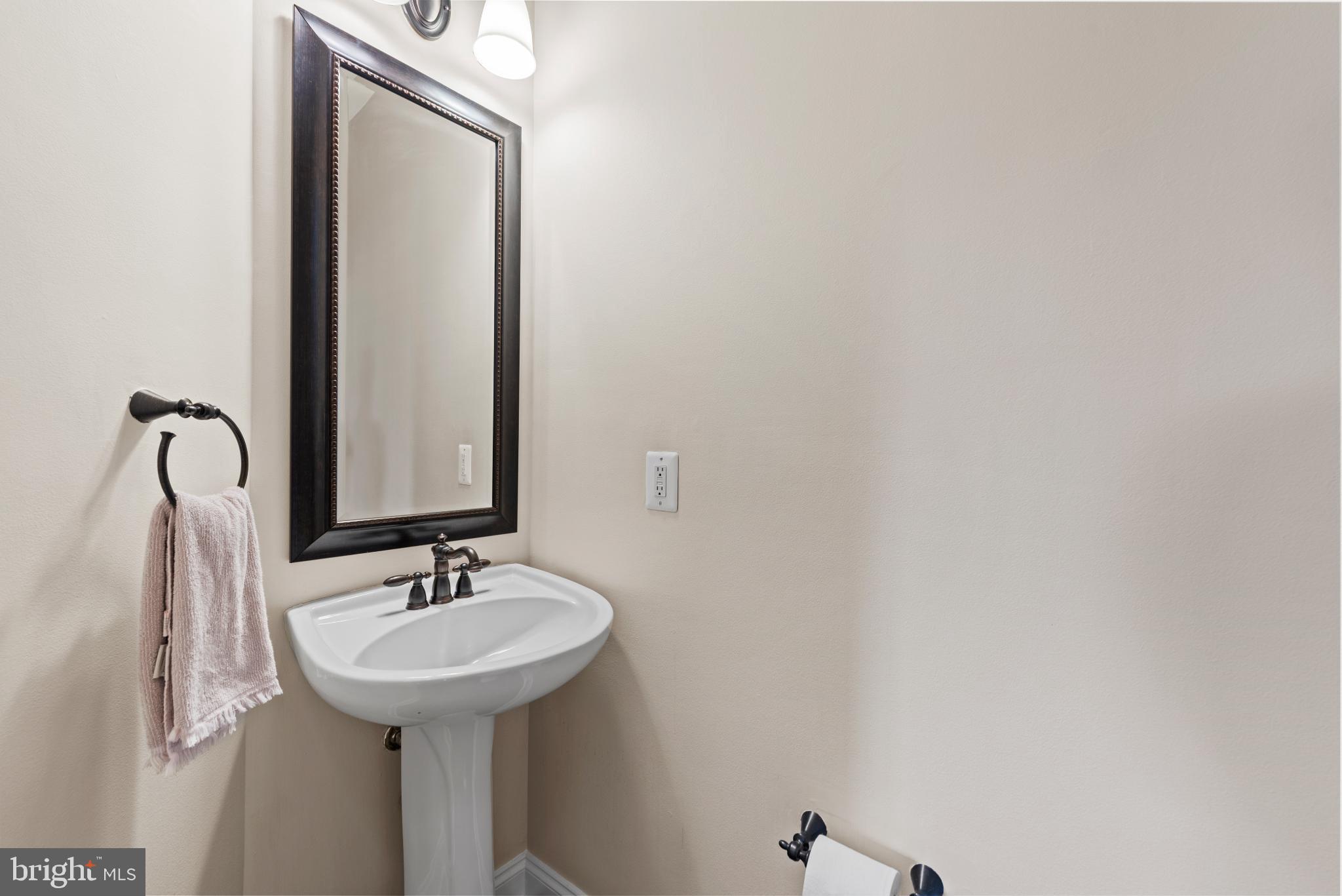 22197 WITHERS GROVE COURT