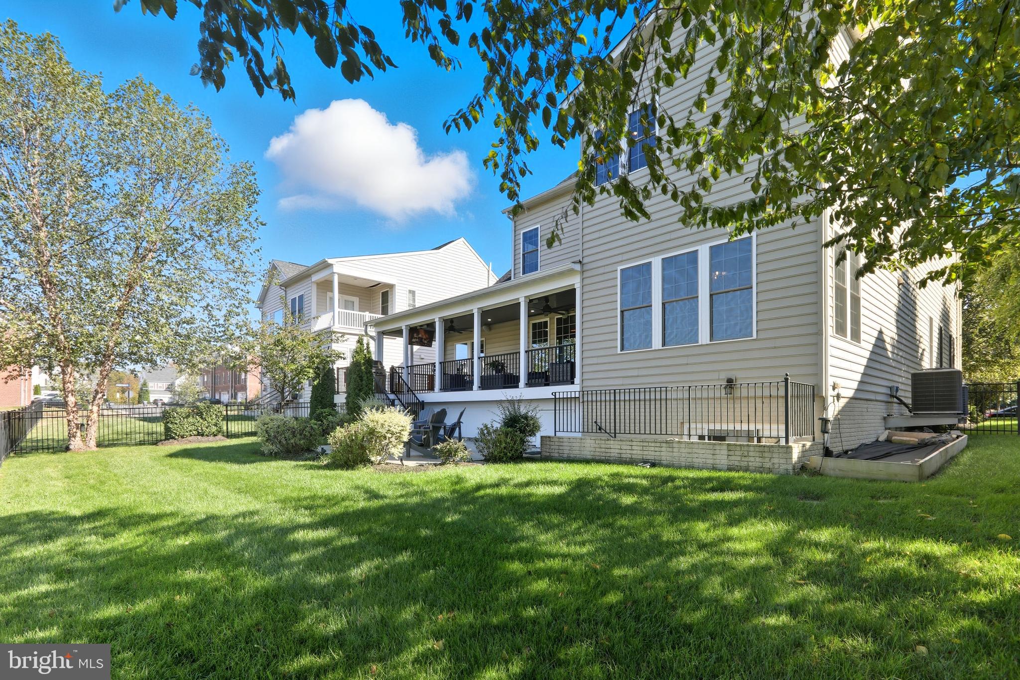 41854 JUNIPER HILL COURT