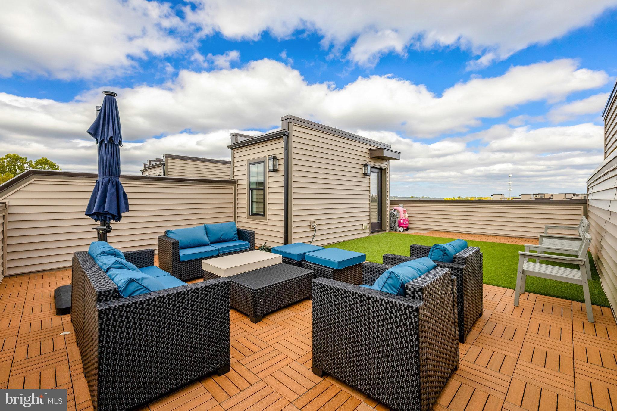 22088 MIDMOORE DRIVE