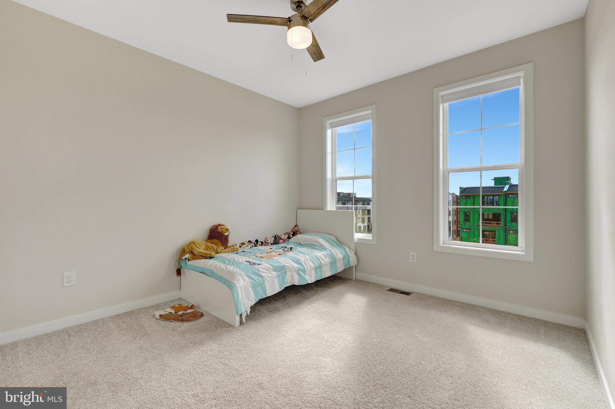 22088 MIDMOORE DRIVE