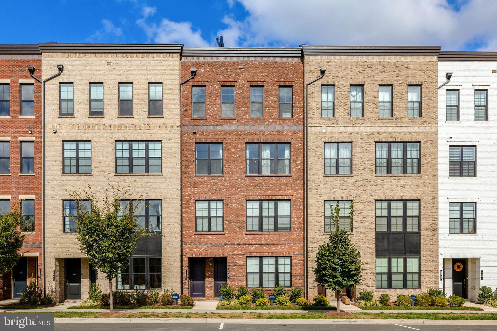 22088 MIDMOORE DRIVE