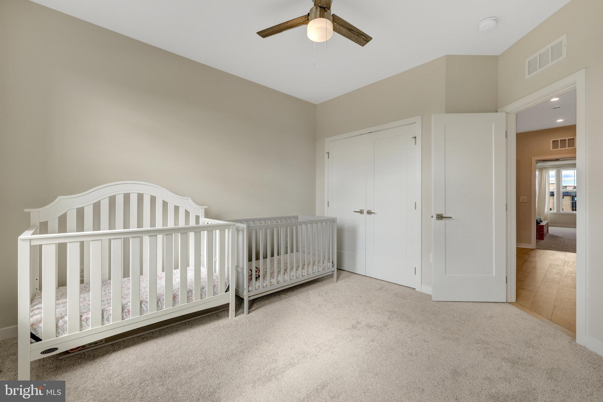 22088 MIDMOORE DRIVE