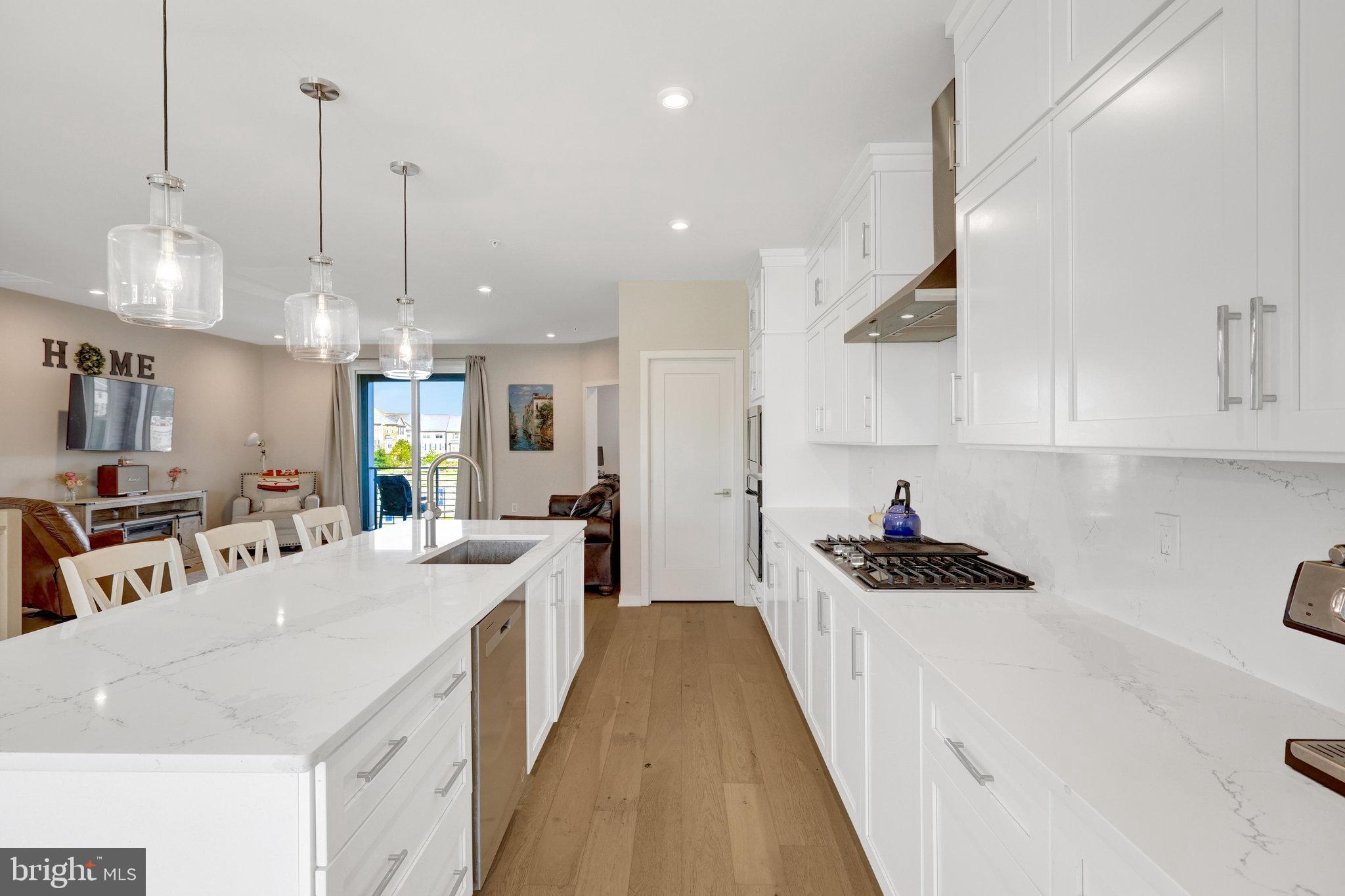 22088 MIDMOORE DRIVE