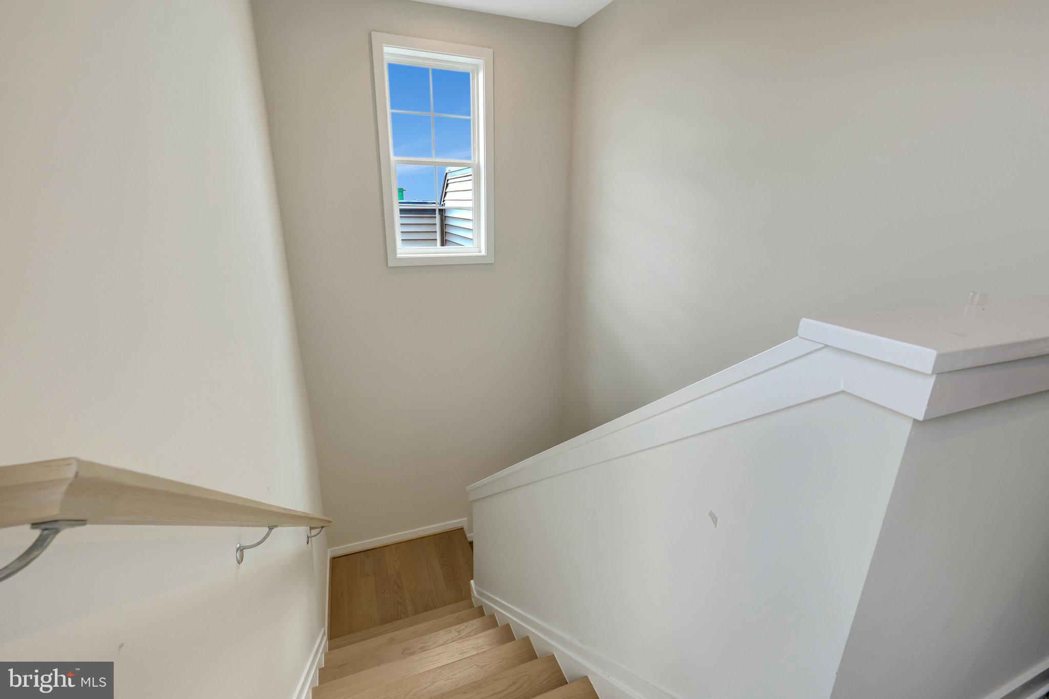 22088 MIDMOORE DRIVE