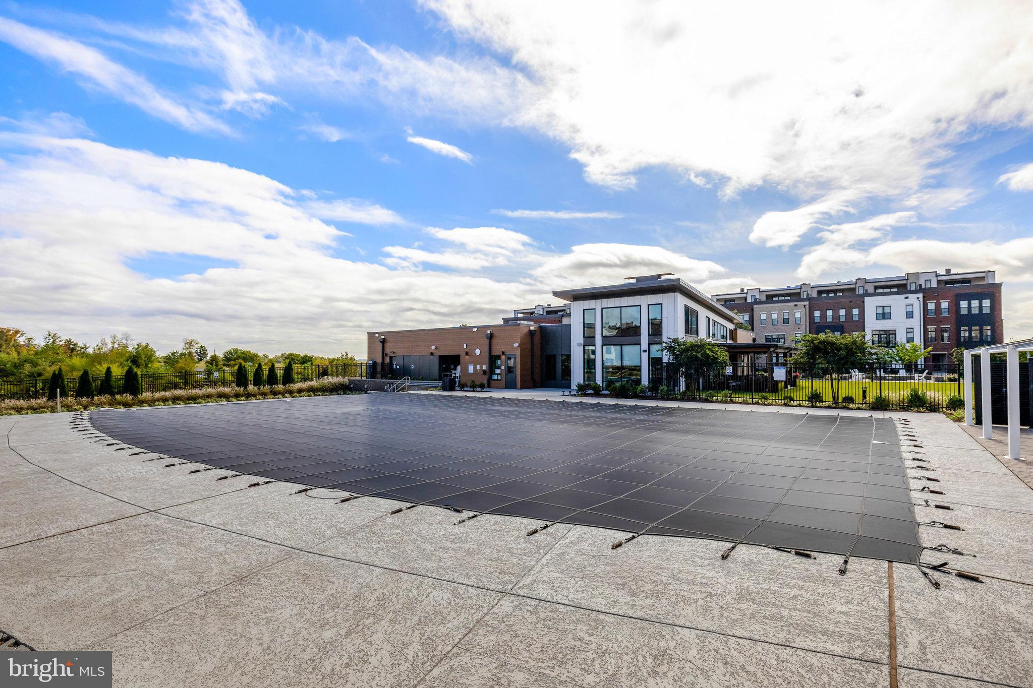 22088 MIDMOORE DRIVE