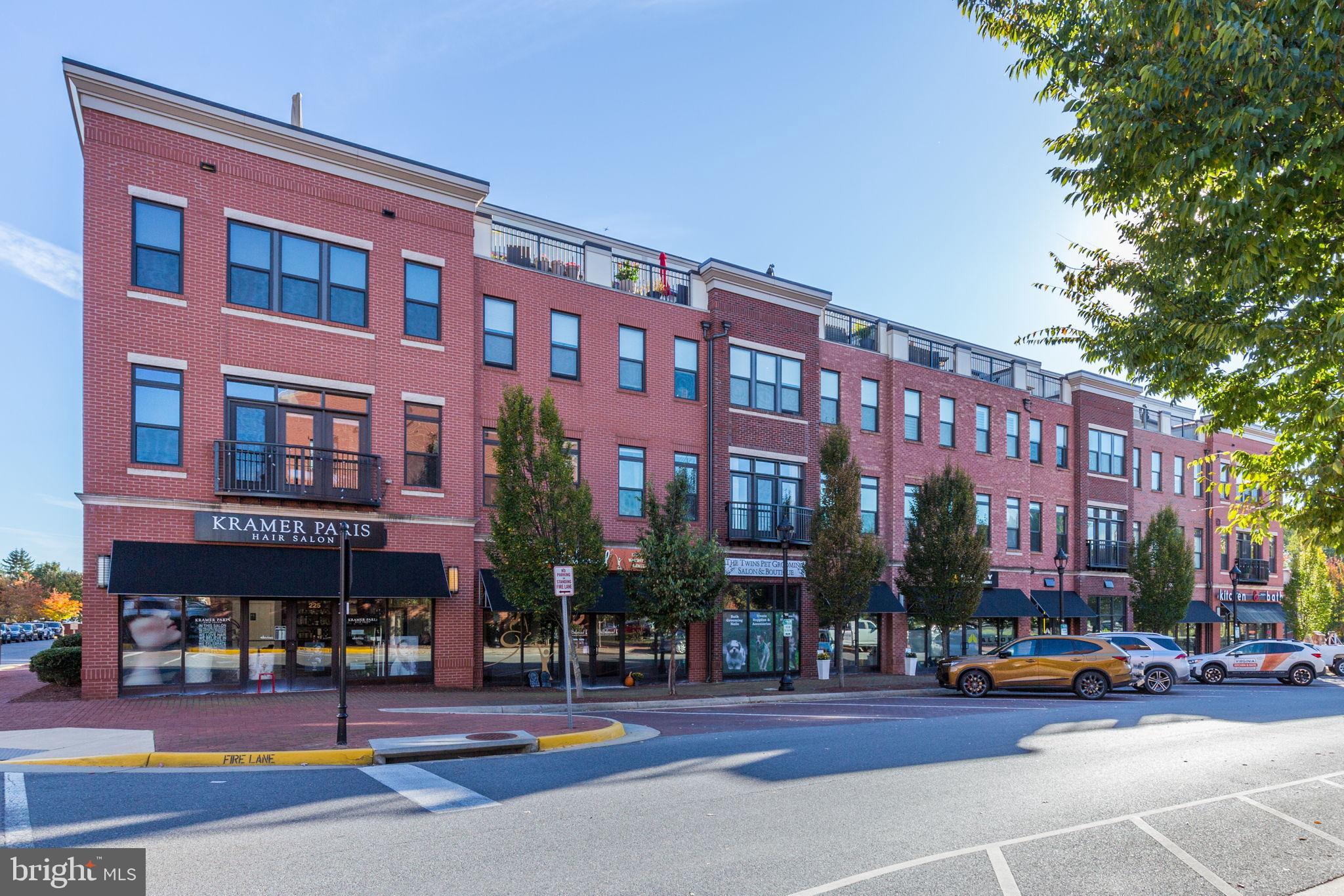 451 KORNBLAU TERRACE SE