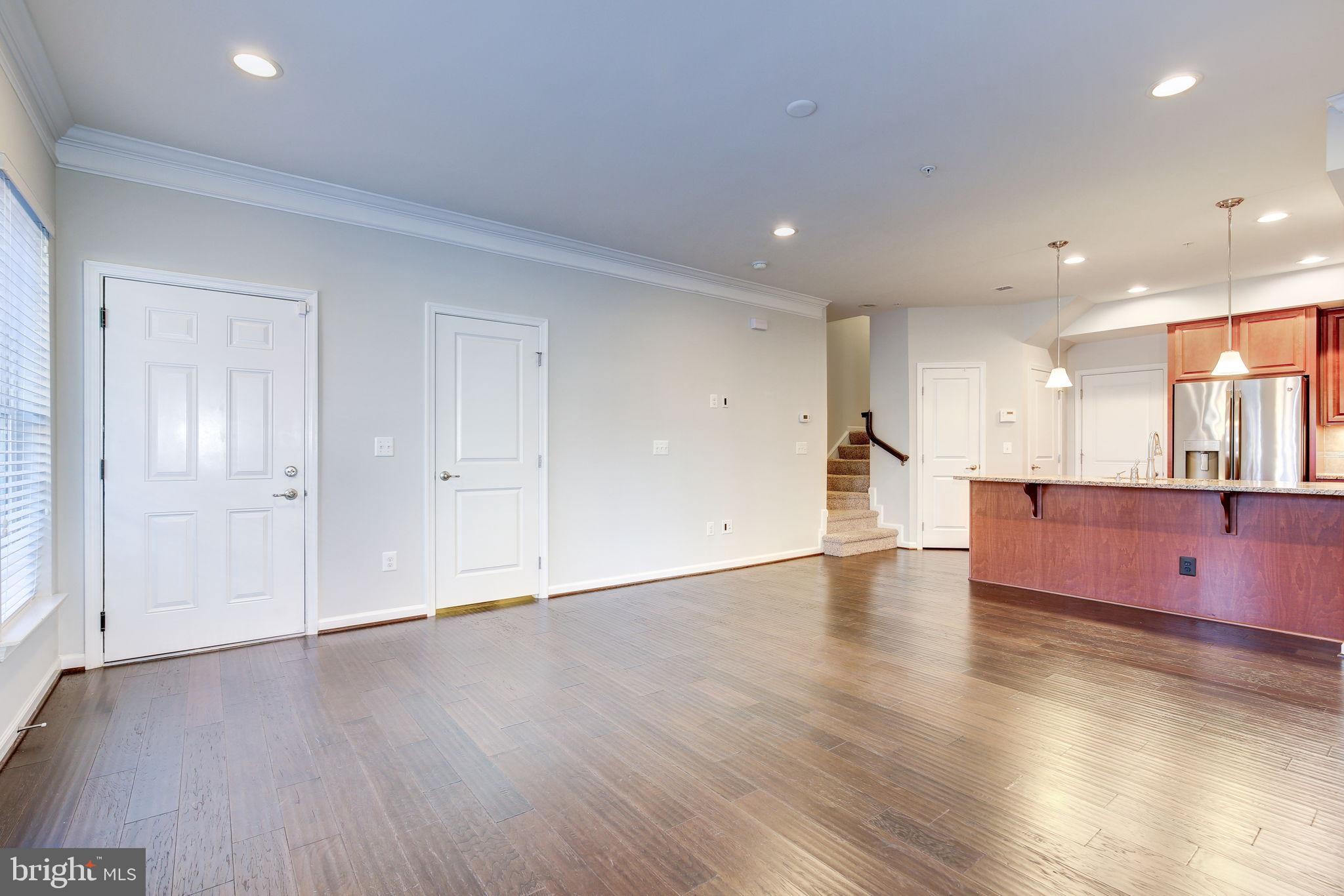 451 KORNBLAU TERRACE SE