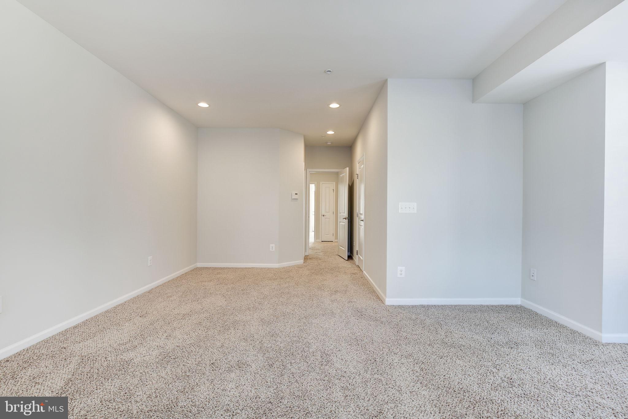 451 KORNBLAU TERRACE SE