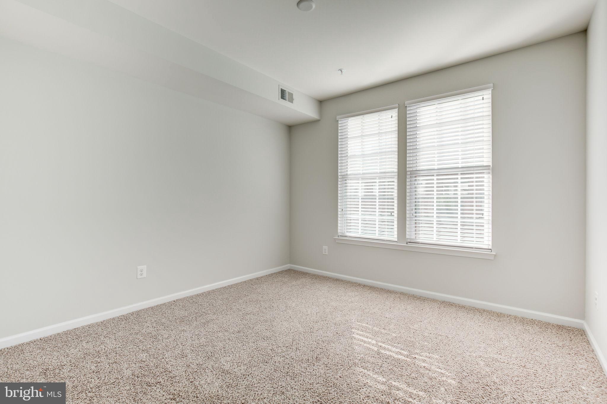 451 KORNBLAU TERRACE SE