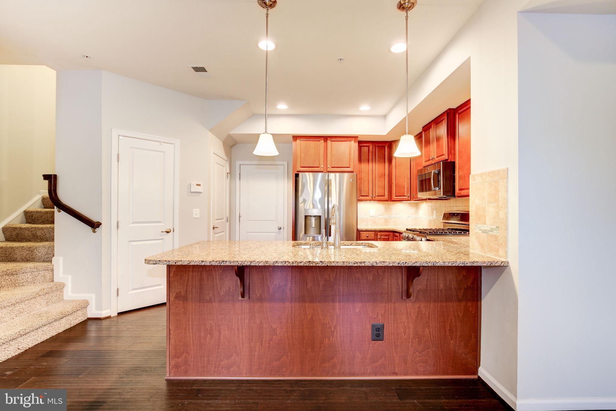 451 KORNBLAU TERRACE SE