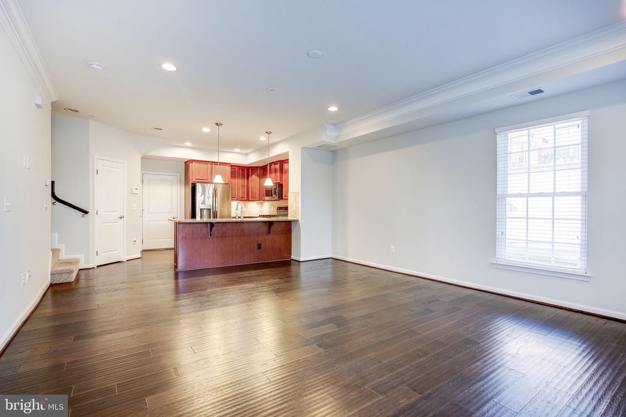 451 KORNBLAU TERRACE SE