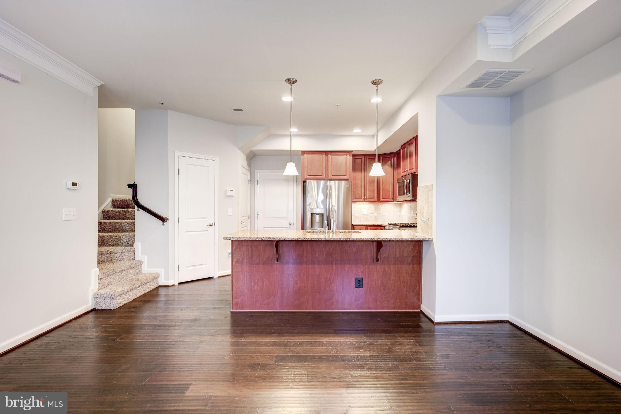 451 KORNBLAU TERRACE SE