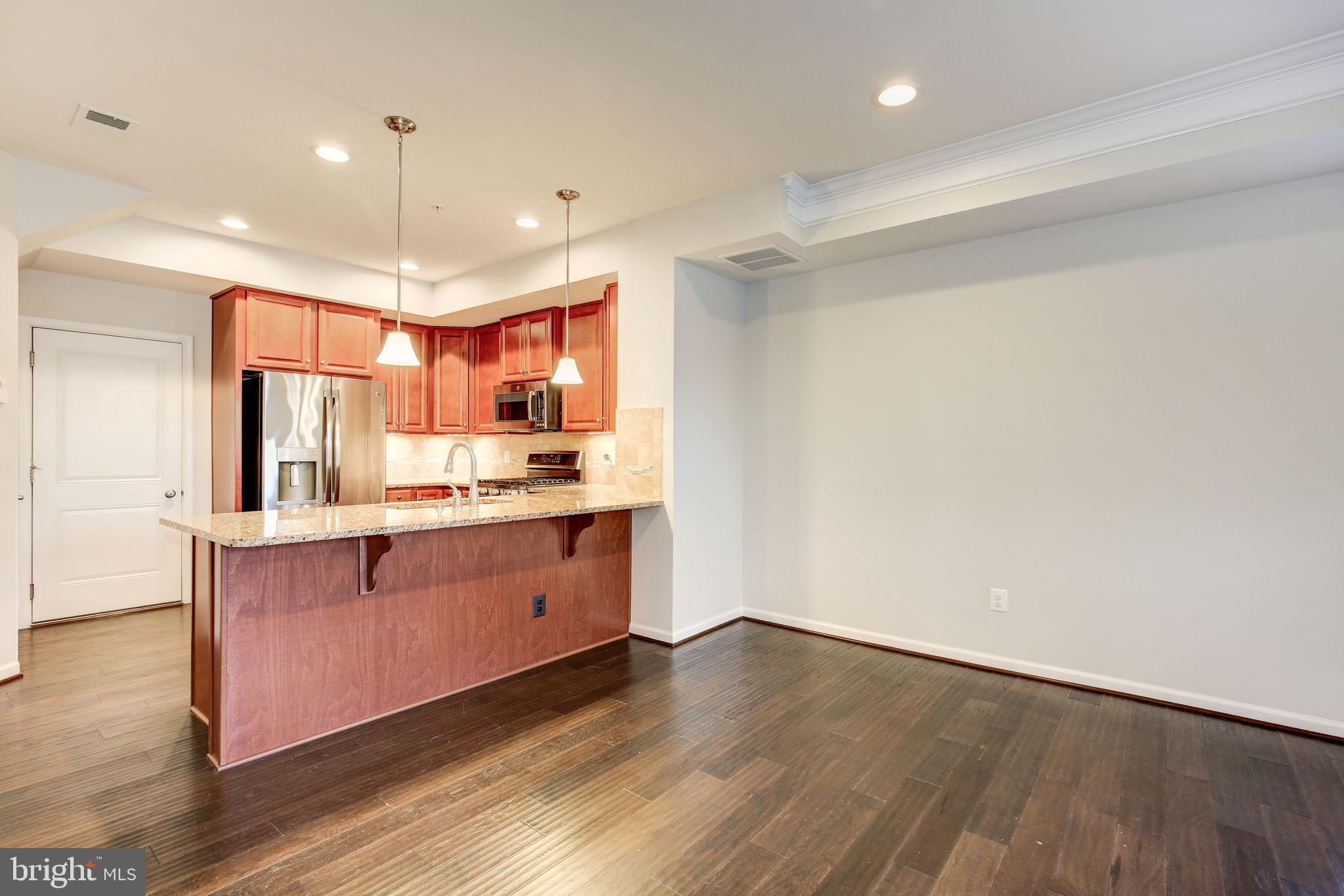 451 KORNBLAU TERRACE SE