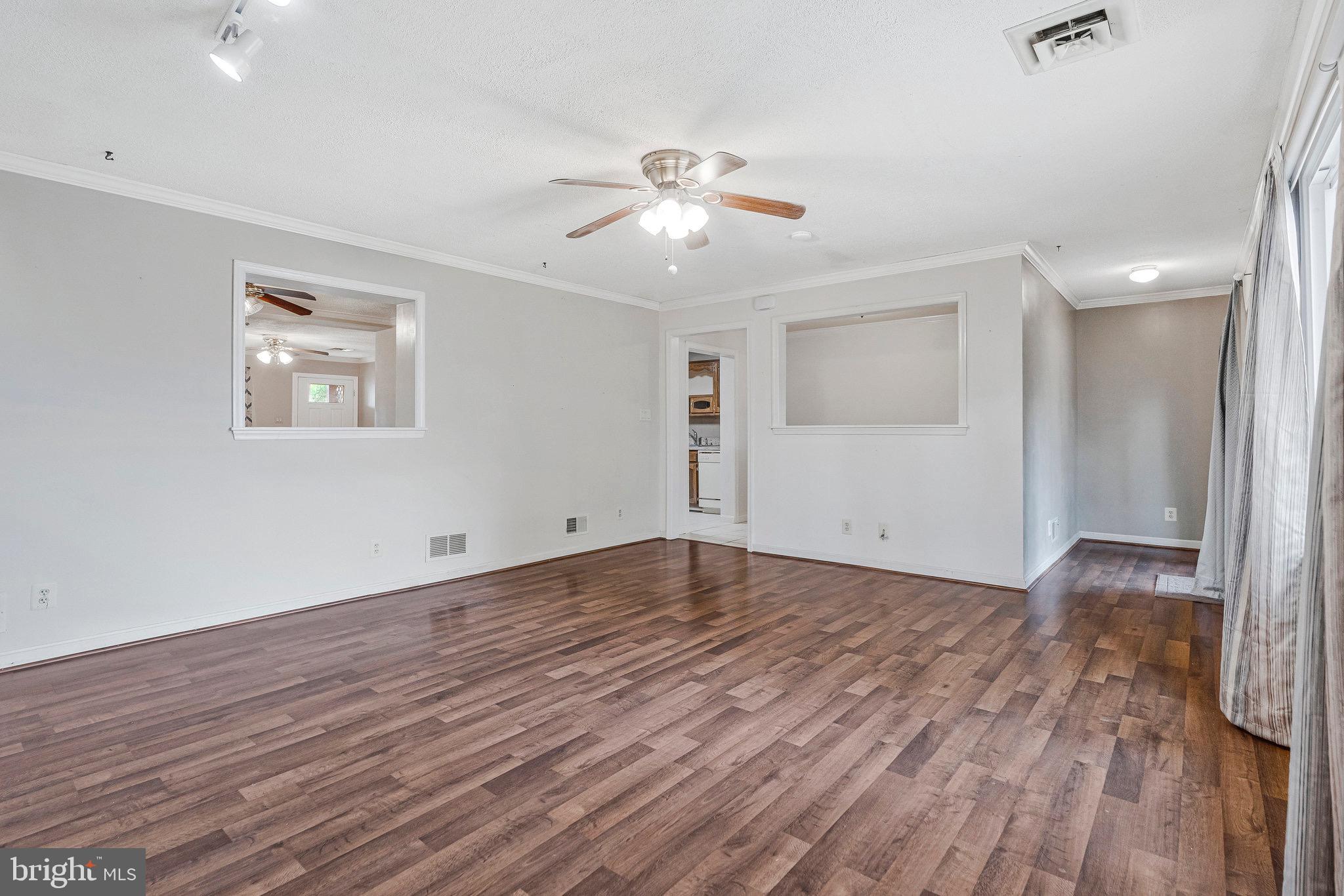 202 N FIR COURT