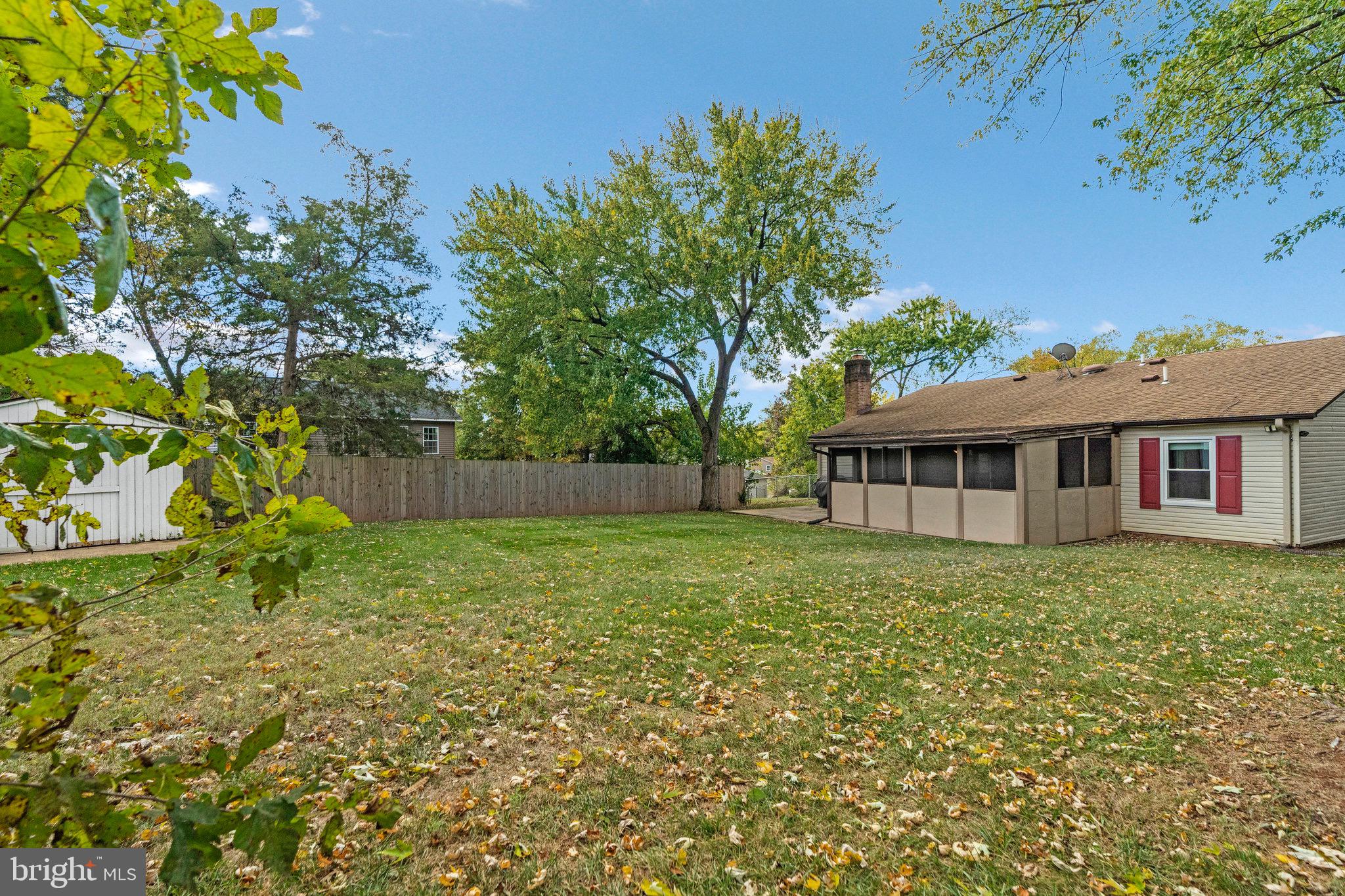 202 N FIR COURT