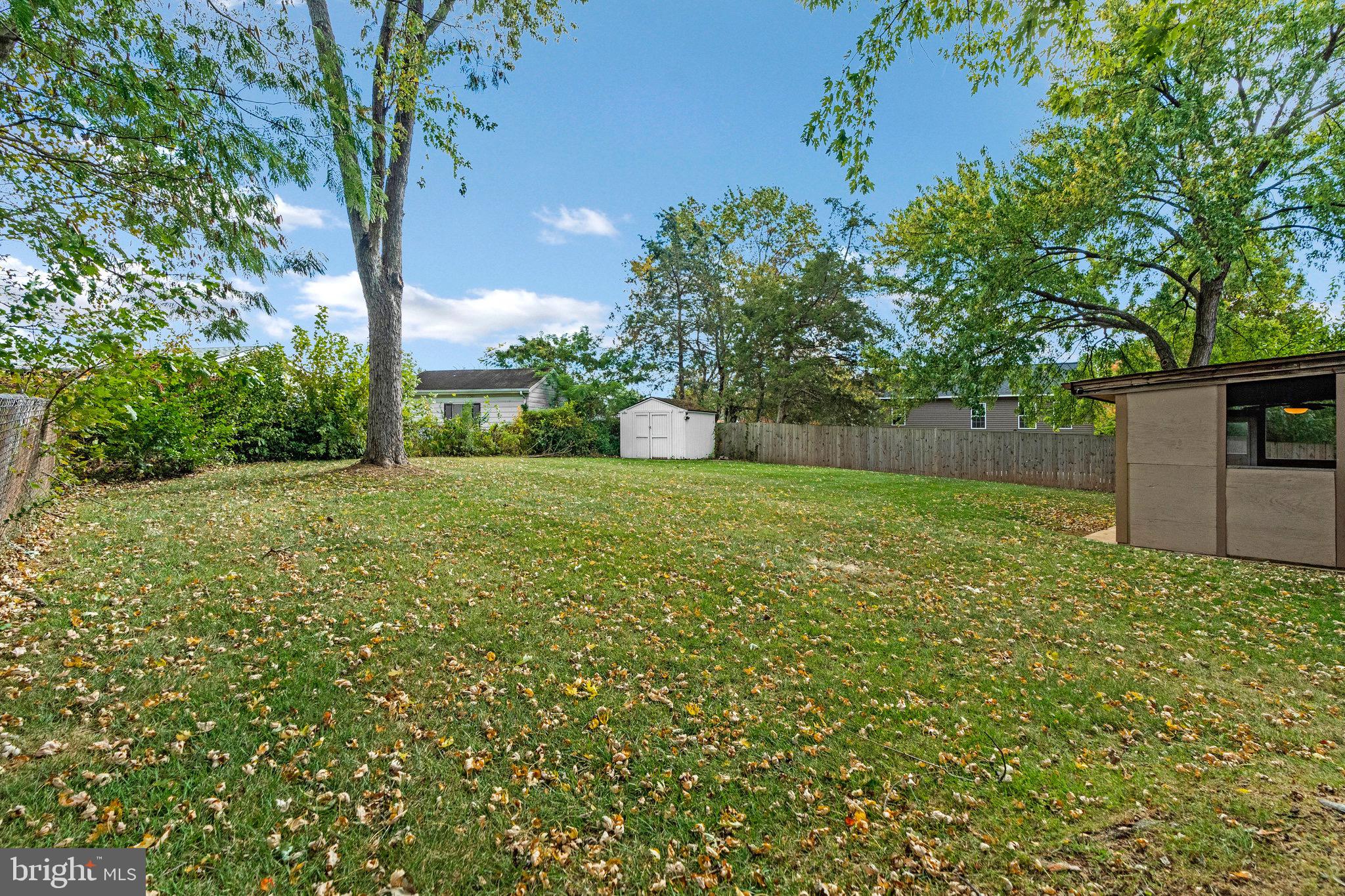 202 N FIR COURT